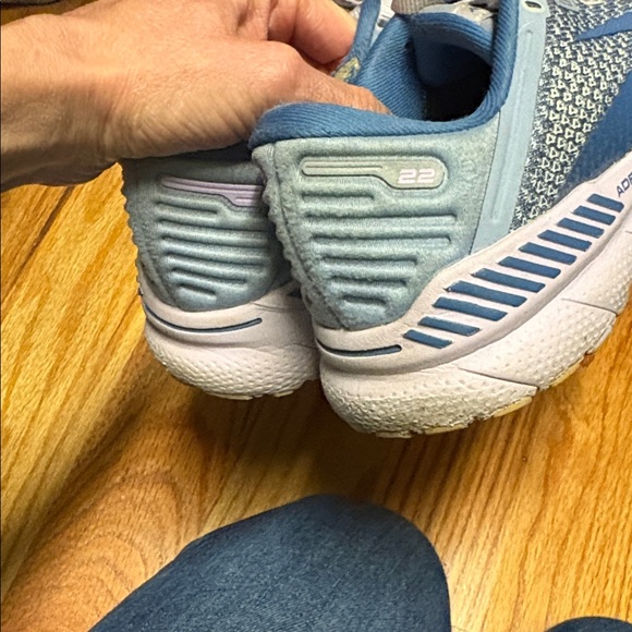 Brooks Adrenaline GTS Light Blue Sneakers - Picture 2 of 5